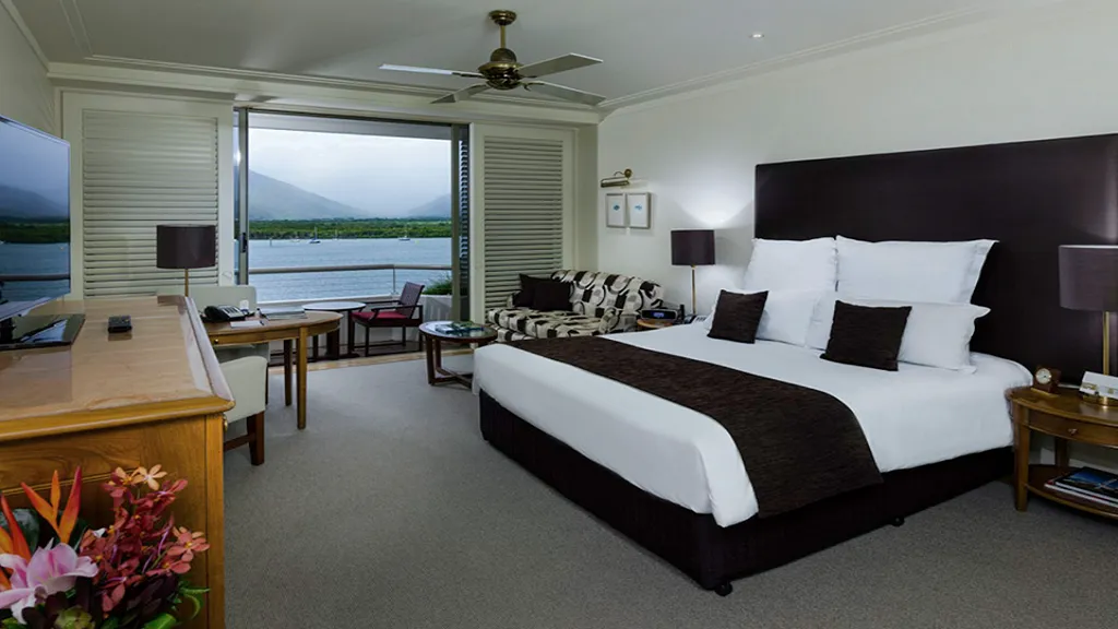 미식의 향연과 이색적인 와일드라이프 돔