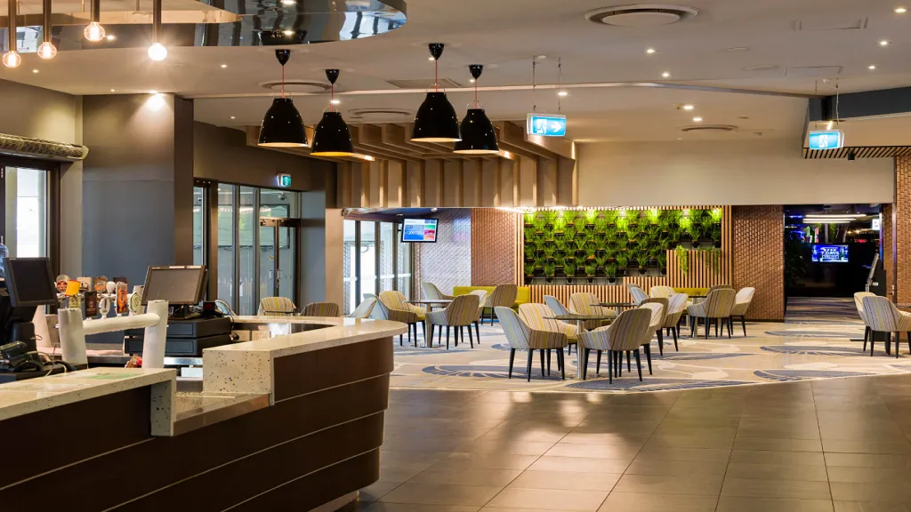 미식과 편의가 어우러진 휴식 공간