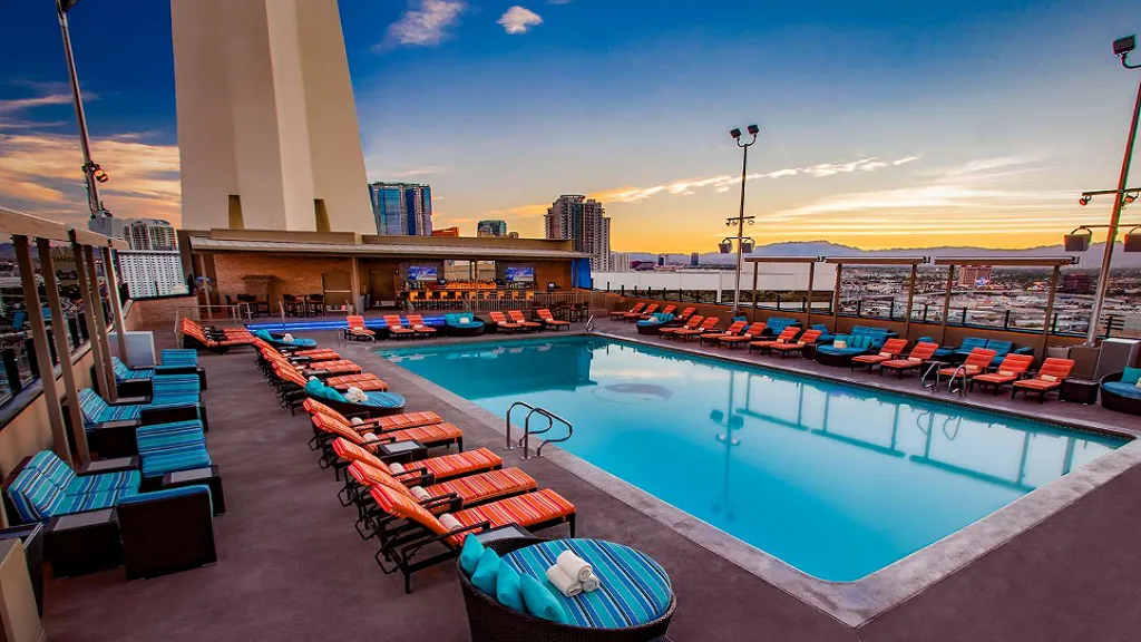 다채로운 엔터테인먼트와 다이닝 경험